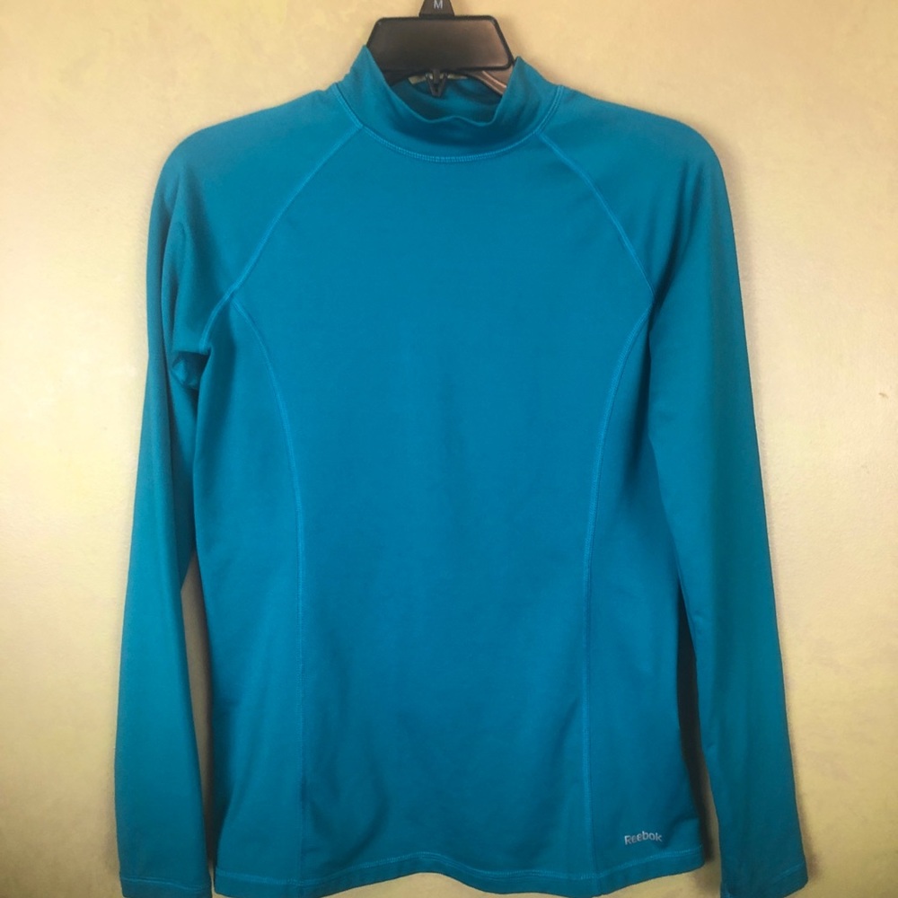 Women’s Reebok pullover, size medium - Picture 3 of 8